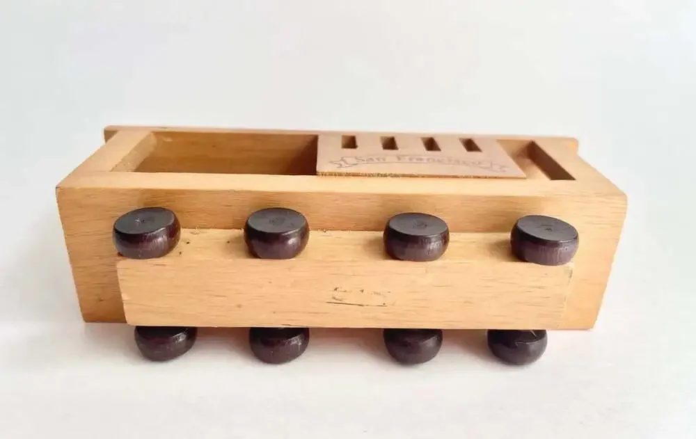 San Francisco Powell & Hyde Wooden Cable Car Toy Souvenir
